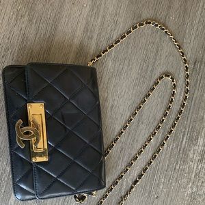 Chanel clutch cross body Caviar Quilted Black